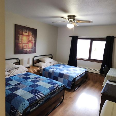 Midway Motel Радиссон Экстерьер фото
