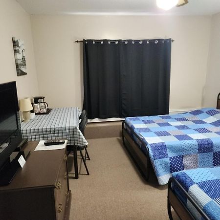 Midway Motel Радиссон Экстерьер фото