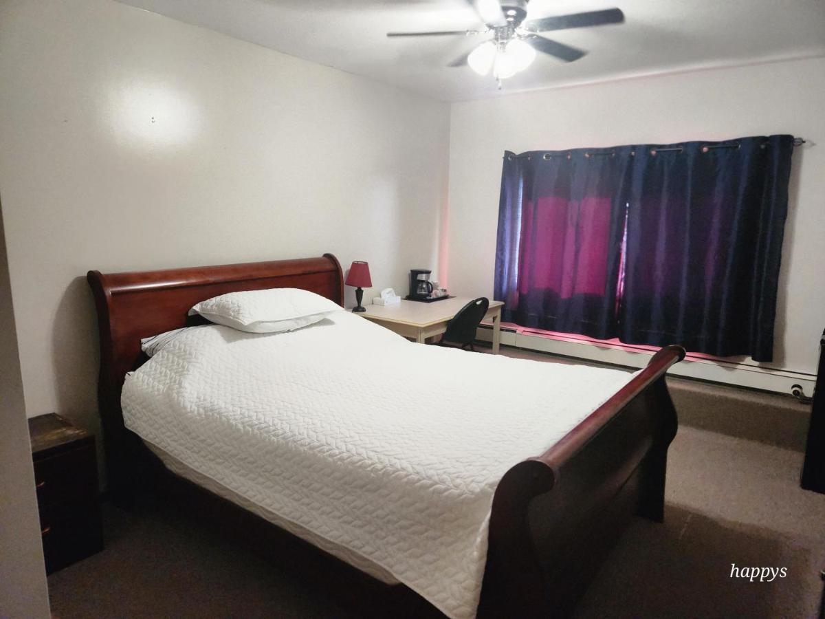 Midway Motel Радиссон Экстерьер фото