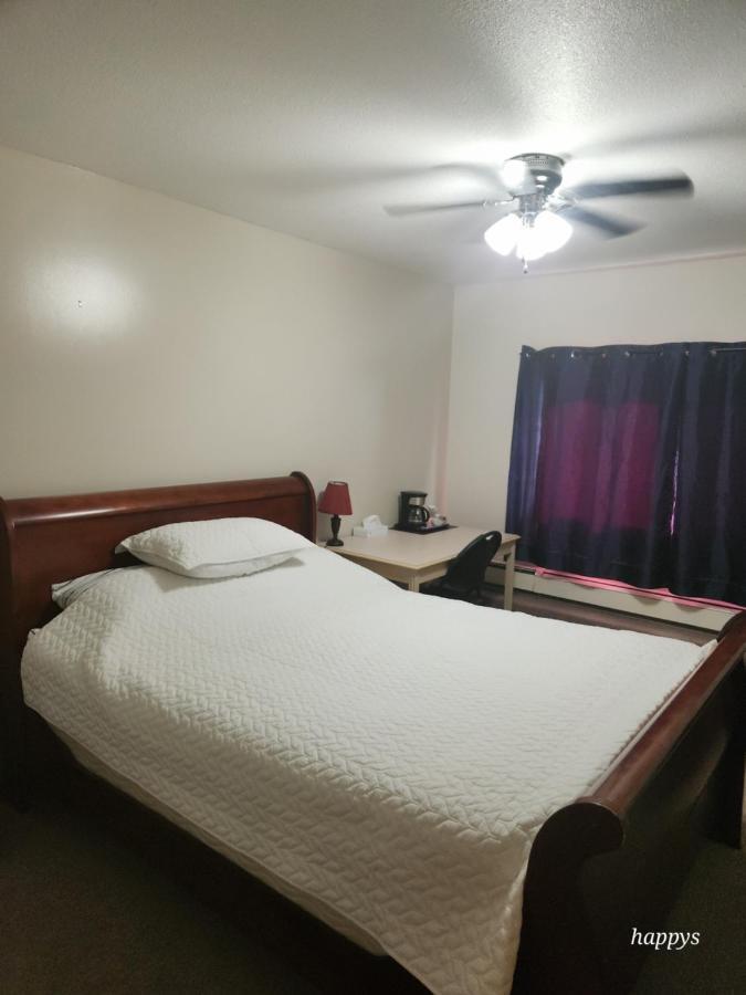 Midway Motel Радиссон Экстерьер фото